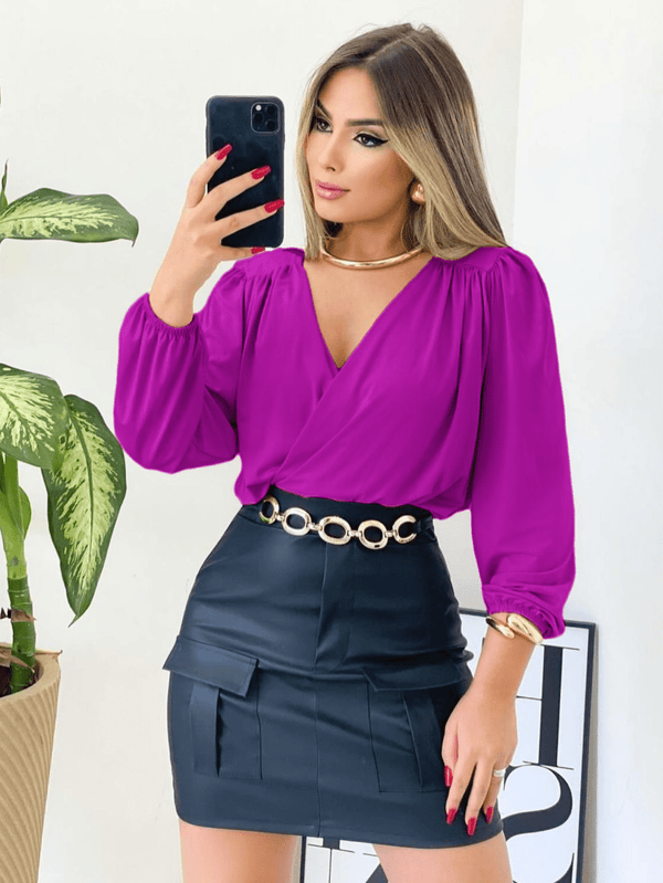 Blusa Feminina Manga Longa com Decote